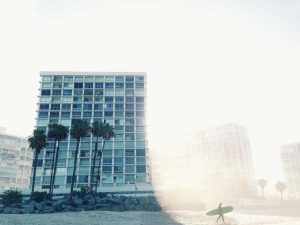 Nhân viên dịch vụ ăn uống – Hàn Quốc